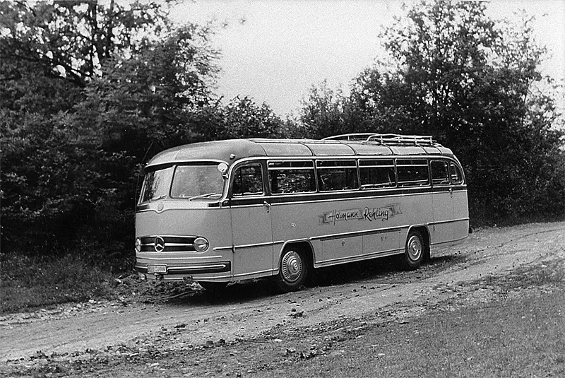 1955_Erster_Bus_Mercedes_Benz_Heckmotor_01 Omnibus von Mercedes