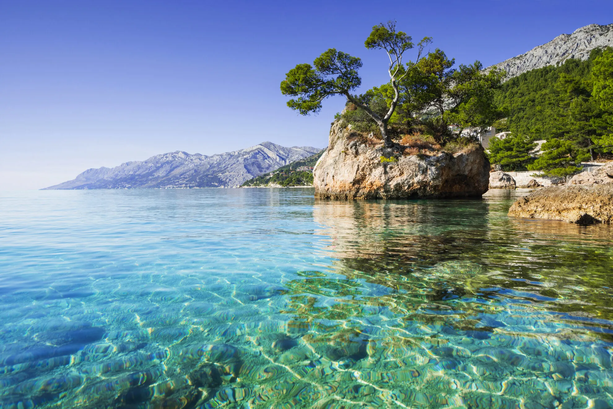 Kroatien, Strand, Meer,Beautiful bay near Brela town, Makarska rivera, Dalmatia, Croatia