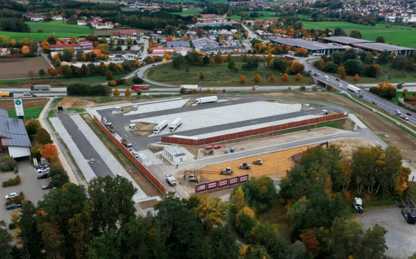 DJI_20251013185044_0582_D.00_01_36_00.Standbild002