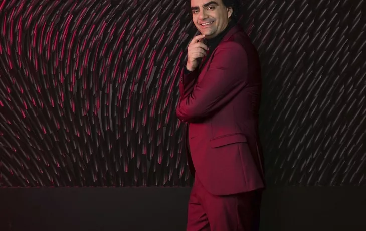 Rolando Villlazon