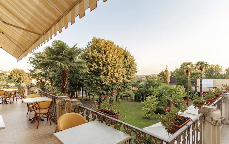 Hotel Ariotto, Terrasse