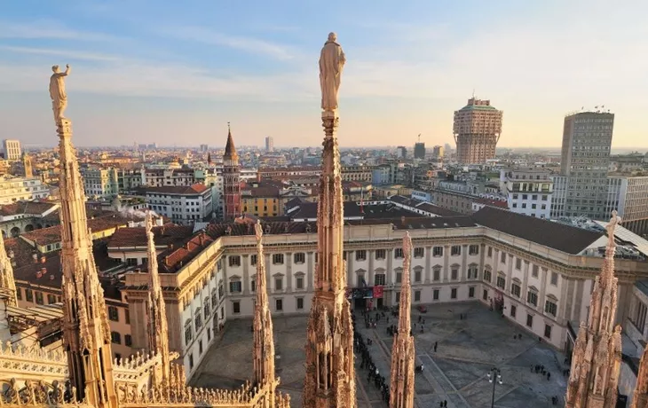 Palazzo Reale di Milano visto dal Duomo - 2011