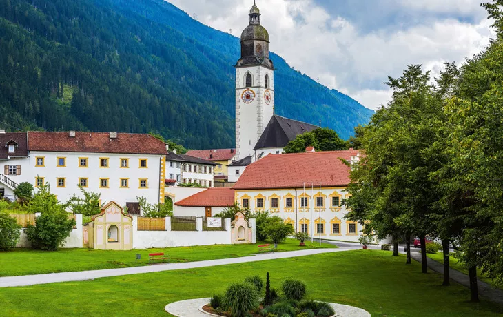 Stift Stams und Pfarrkirche in Imst