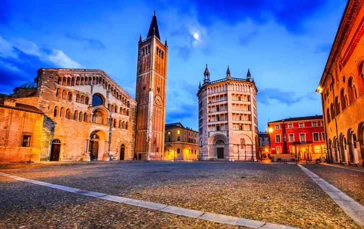 Kathedrale von Parma auf dem Piazza del Duomo in Italien