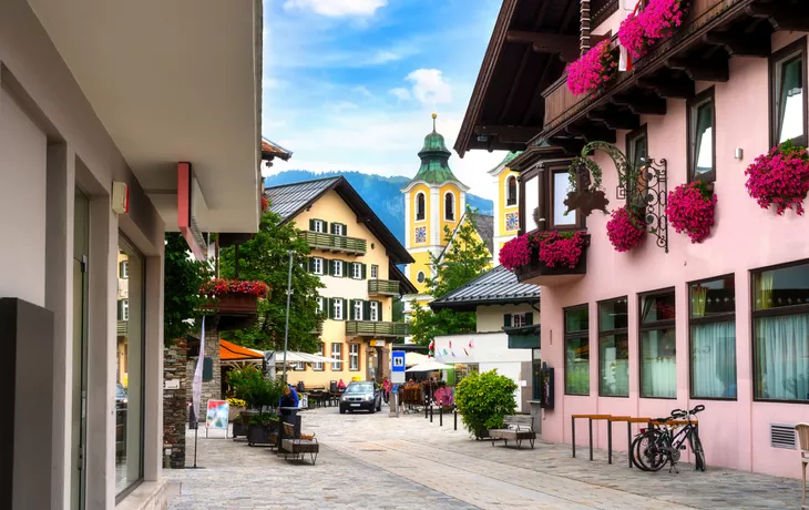Stadtbild von St. Johann in Tirol, Österreich