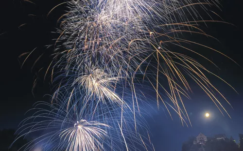 Feuerwerk am Rheinfall