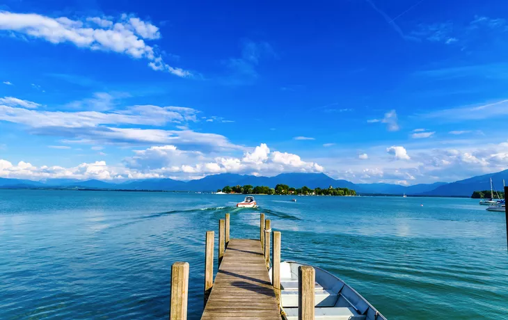 Steg am Chiemsee in Bayern, Deutschland