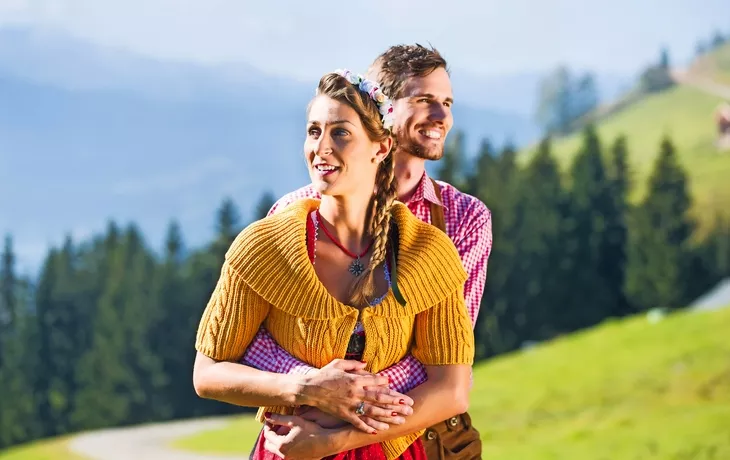 Paar in Tracht am Wilden Kaiser
