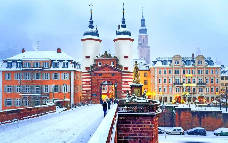 Barocke Altstadt von Heidelberg im Winter