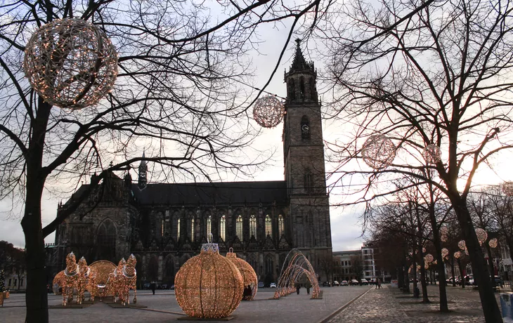 Magdeburger Domplatz im Festtagsschmuck