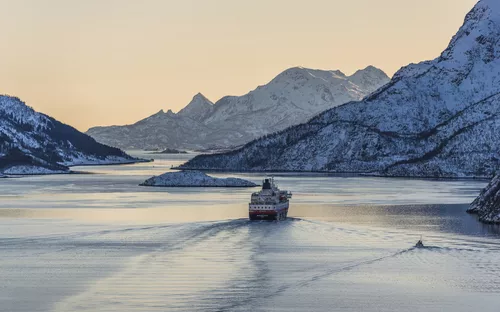 MS Richard With, Hurtigruten