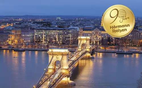 winterliche Kettenbrücke in Budapest