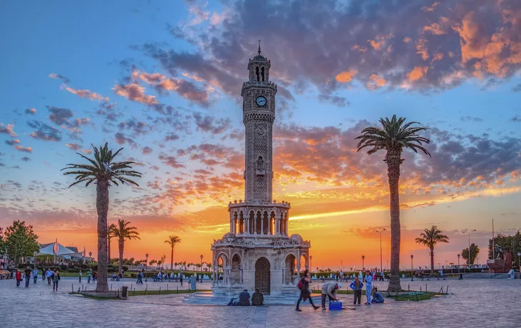 Izmir, Konak-Platz