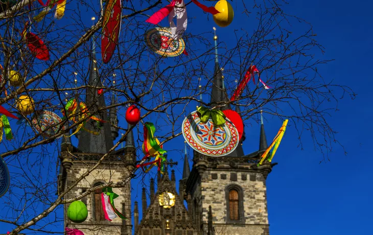 Teynkirche zur Osterzeit