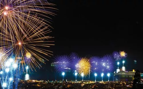 Feuerwerk im Hafen von Funchal