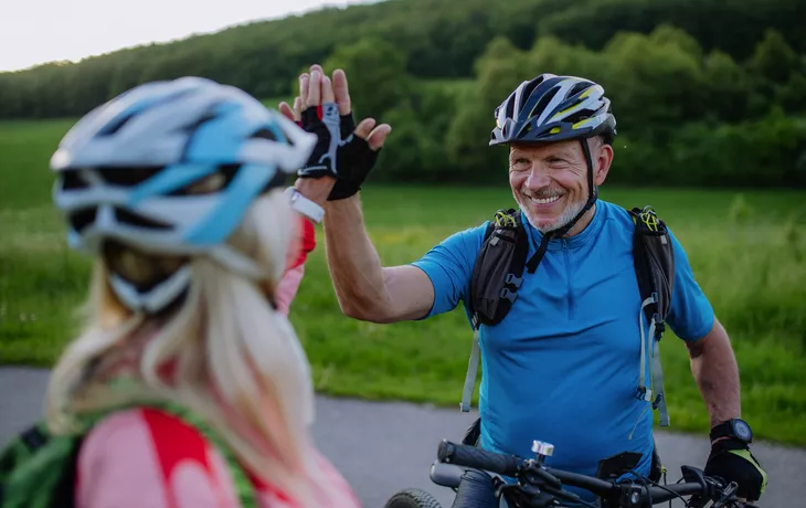 aktives Seniorenpaar