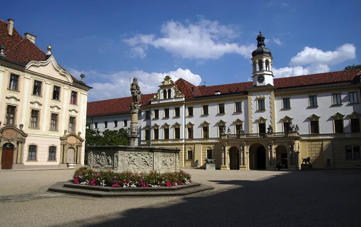 Schloss St. Emmeram oder Schloss Thurn und Taxis in Regensburg