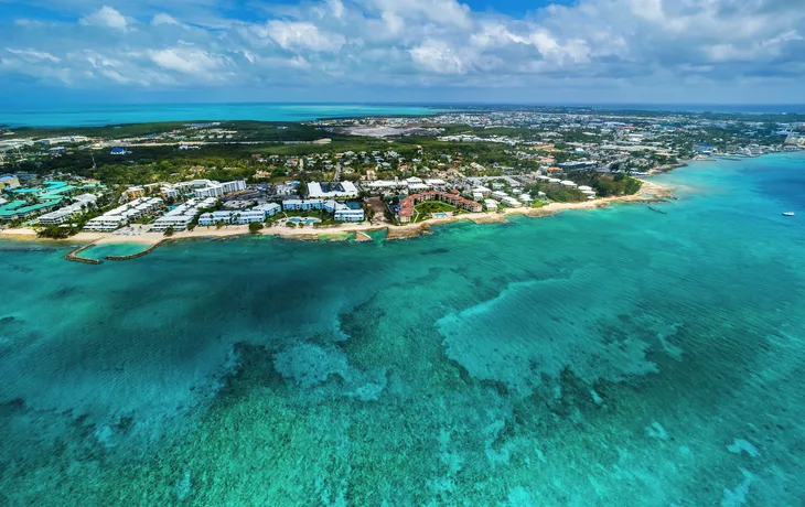 Insel Grand Cayman mit der Hauptstadt George Town