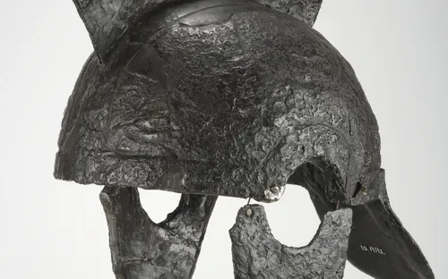 Helm für den Nahkampf: Infanteriehelm vom Typ Intercisa; Original