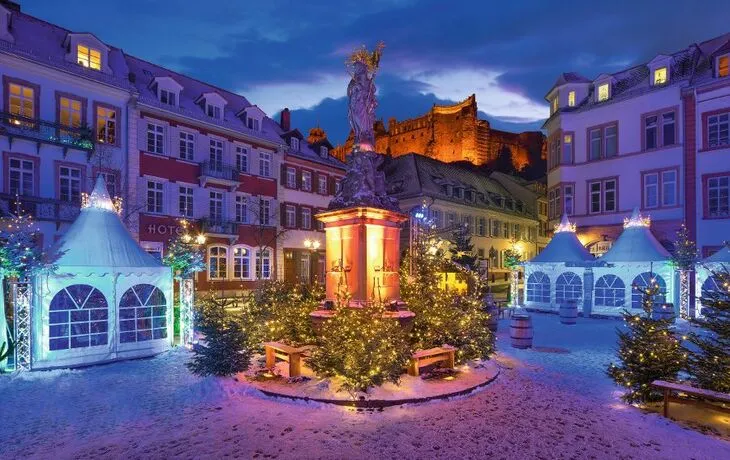 Weihnachtsmarkt auf dem Kornmarkt in Heidelberg