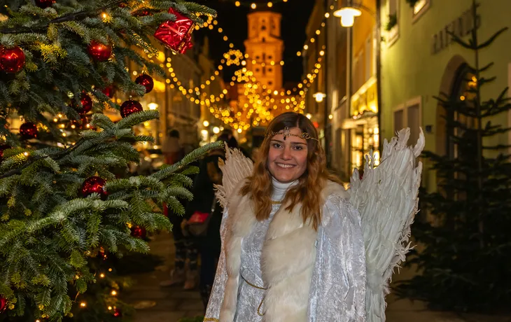Schwimmender Christkindlmarkt in Vilshofen