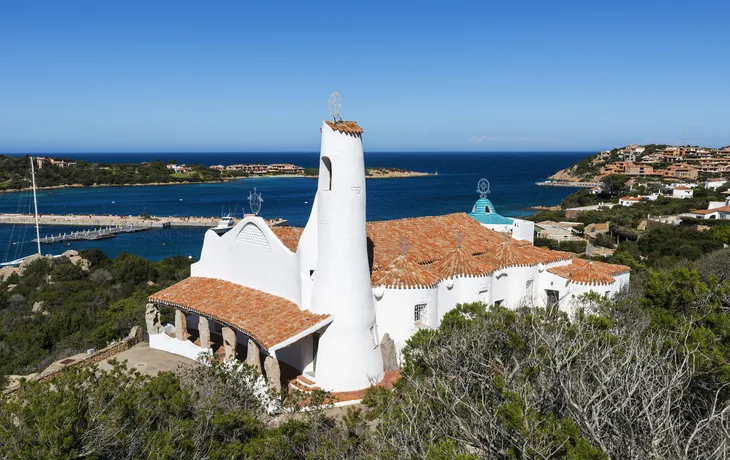 Kirche Stella Maris in Porto Cervo an der Costa Smeralda auf Sardinien