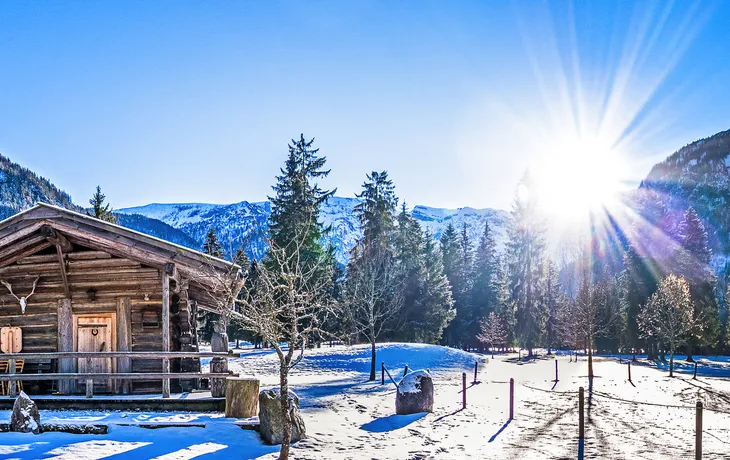 winterlicher Achensee in Österreich
