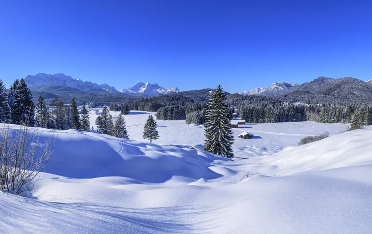 verschneite Landschaft nahe Mittenwald