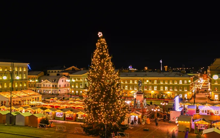 Weihnachtsmarkt auf dem Senatsplatz in Helsinki