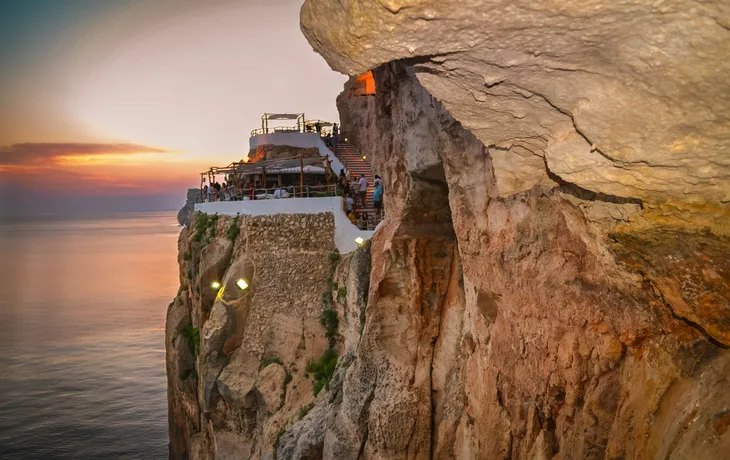 Höhle Cova d'en Xoroi auf Menorca