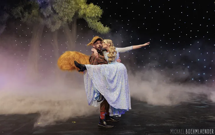 Cinderella tanzt